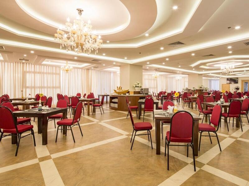 Bavico International Hotel На Транг Екстериор снимка