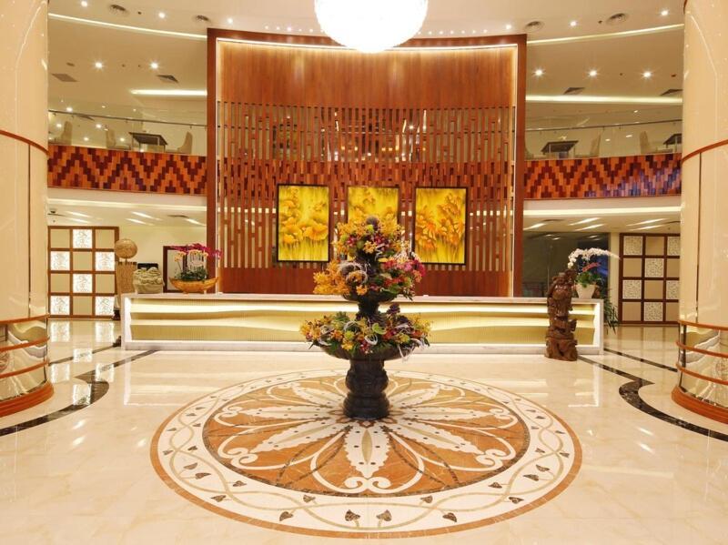 Bavico International Hotel На Транг Екстериор снимка