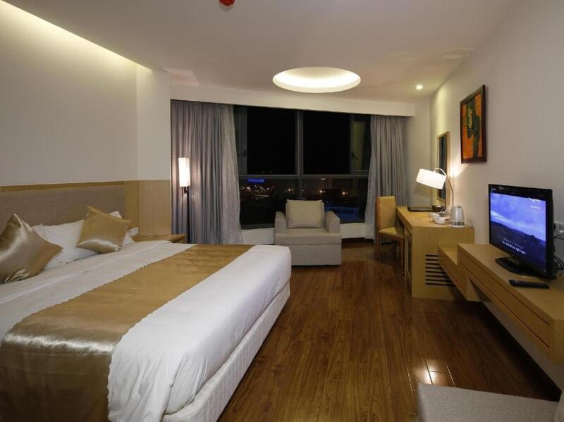 Bavico International Hotel На Транг Екстериор снимка
