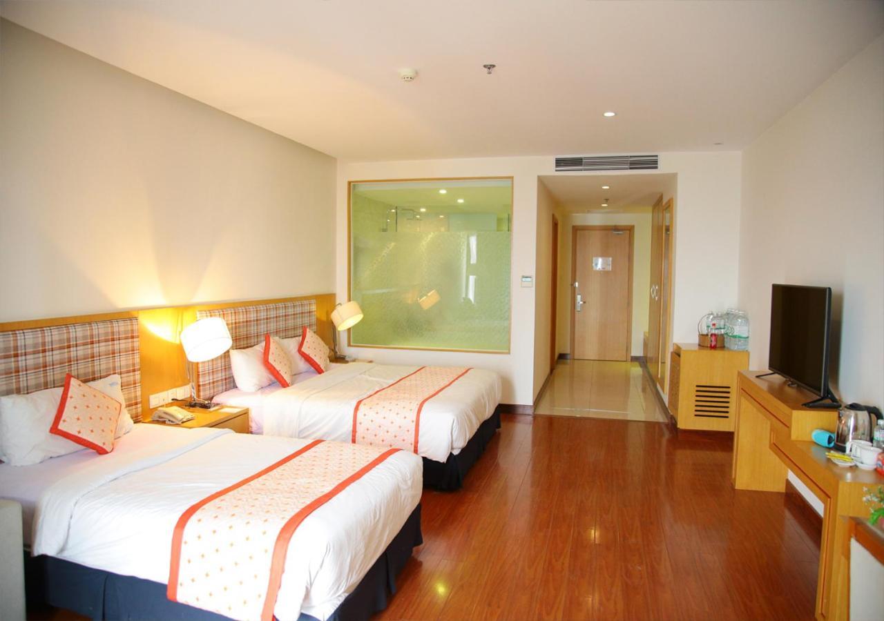 Bavico International Hotel На Транг Екстериор снимка