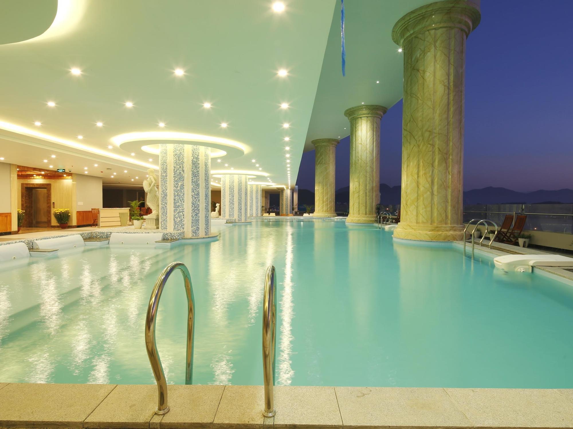 Bavico International Hotel На Транг Екстериор снимка