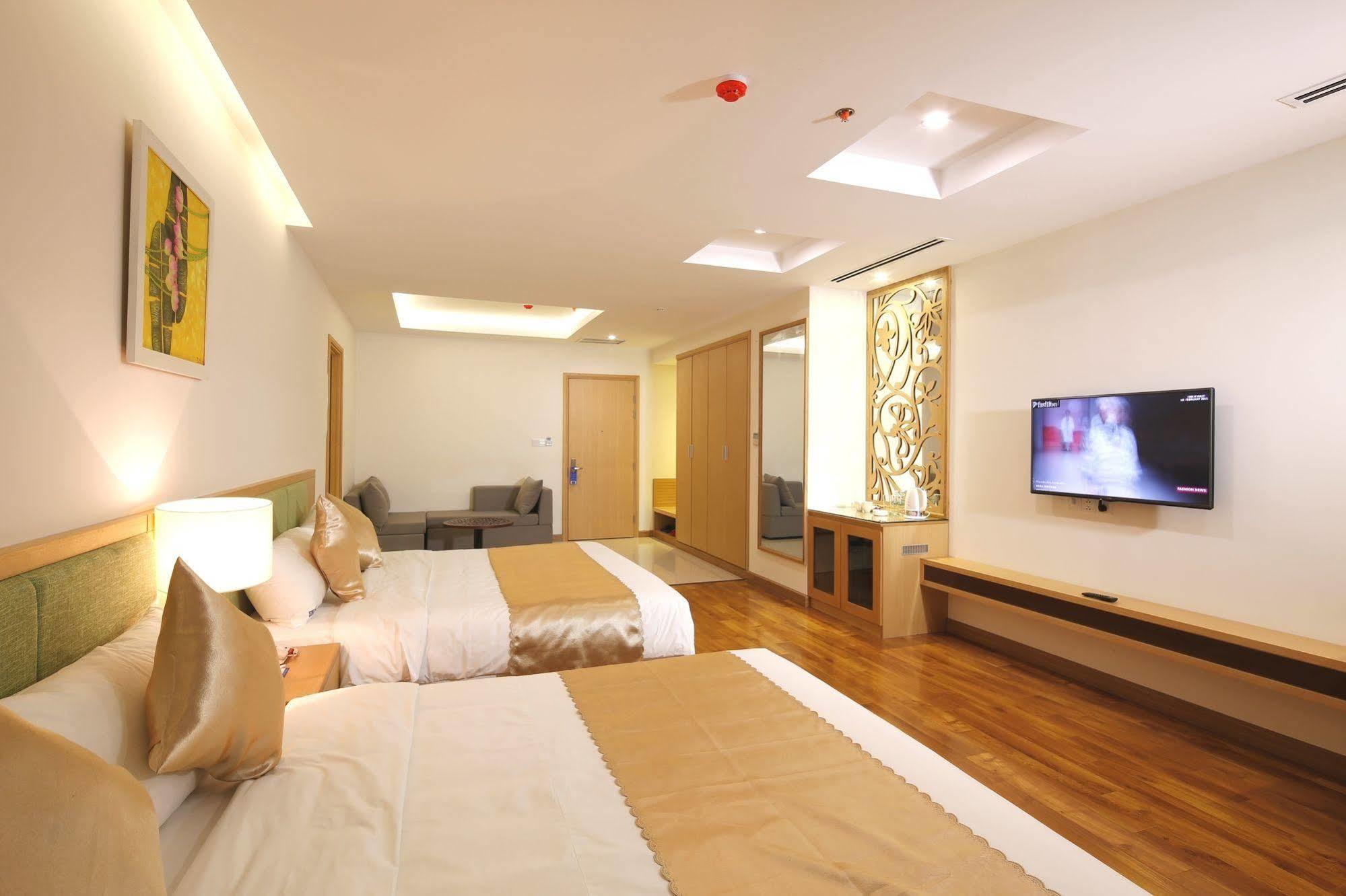 Bavico International Hotel На Транг Екстериор снимка